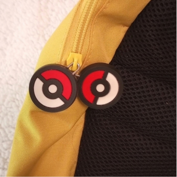 Pokemon Pikachu backpack - Picture 3 of 9